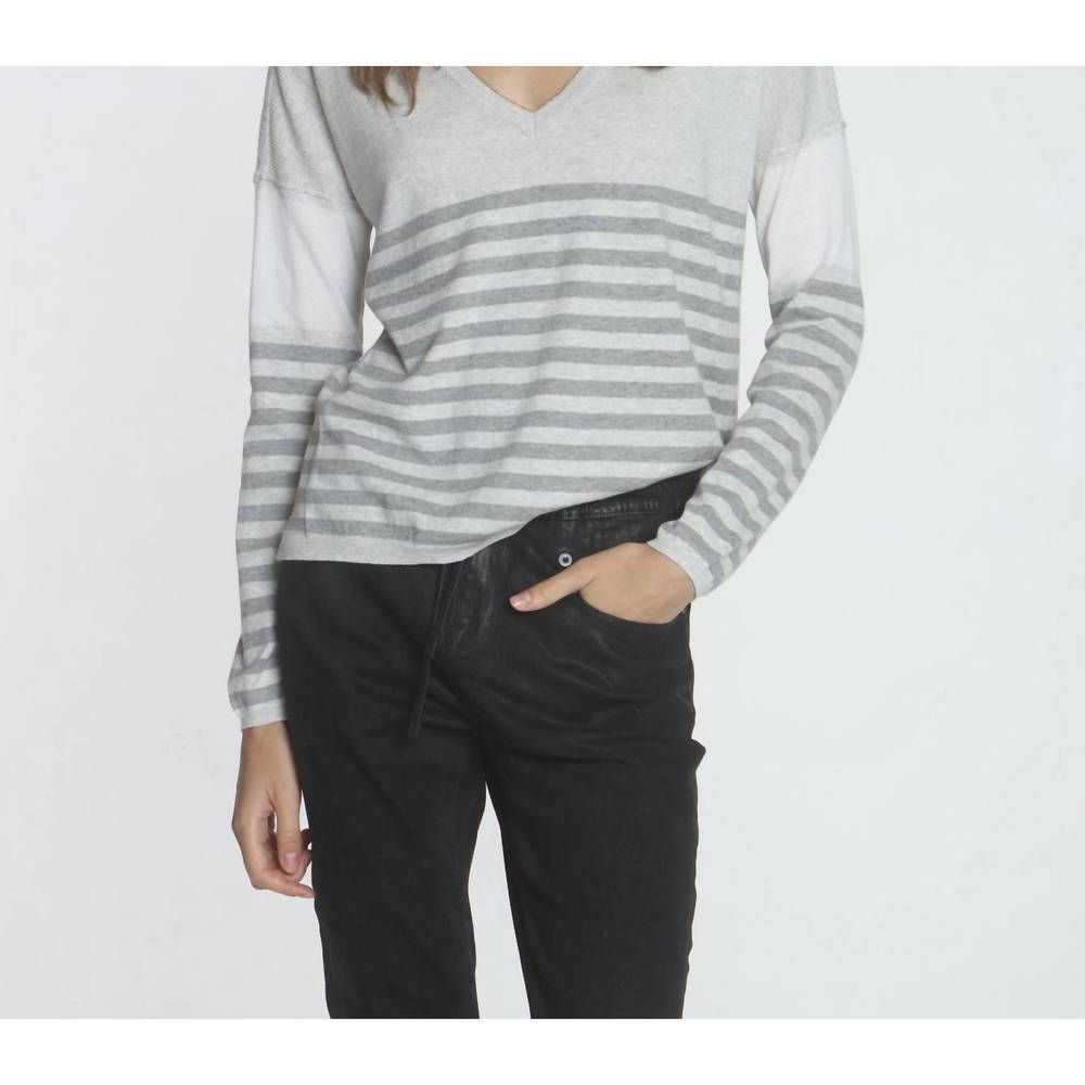 NEW LABEL+THREAD women's lindsey stripe vee in pumice/fog